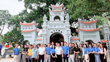 ĐOÀN CTCP MÔI TRƯỜNG VÀ CÔNG TRÌNH ĐÔ THỊ THÁI BÌNH ĐẾN THĂM, TRAO ĐỔI KINH NGHIỆM VÀ GIAO LƯU TDTT VỚI CTCP MÔI TRƯỜNG VÀ CÔNG TRÌNH ĐÔ THỊ HƯNG YÊN